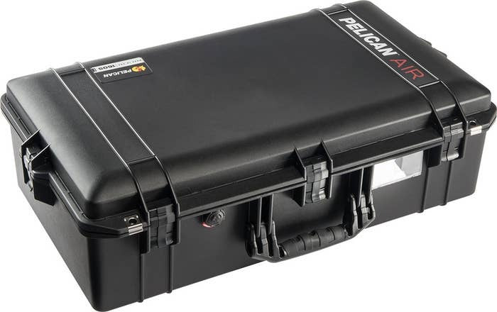 Pelican 1605 AIR Camera Hard Case with foam (BLACK)