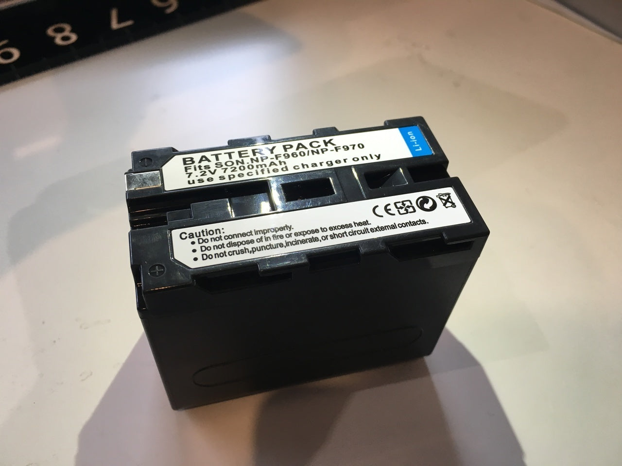 MC FOTO LI-ON RECHARGEABLE BATTERY NP-F970 For LED LIGHT
