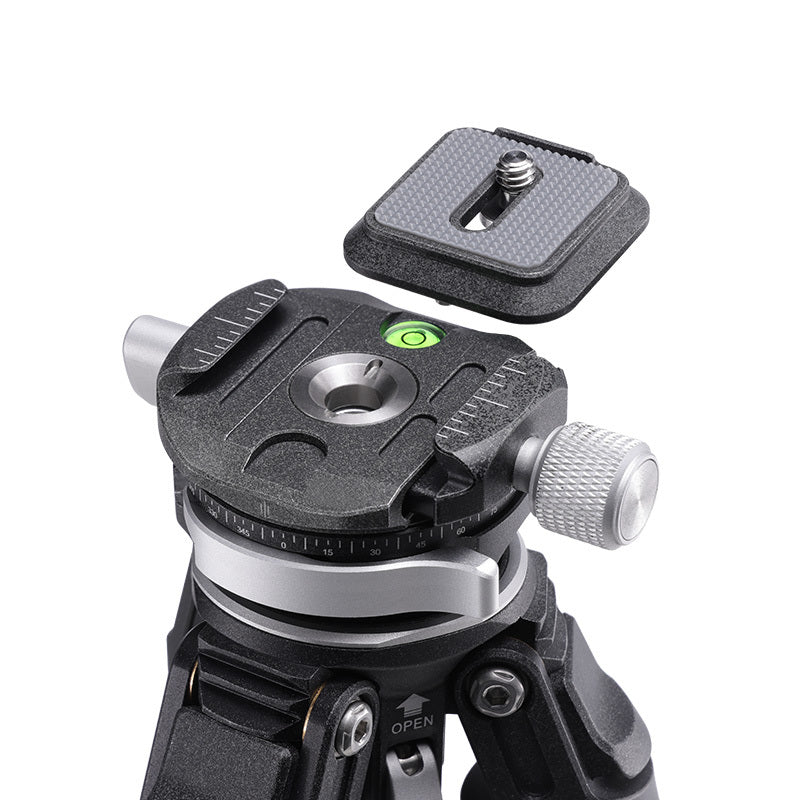 Ulanzi Coman Zero-Y Carbon Fiber Travel Tripod Kit with Flip Lock